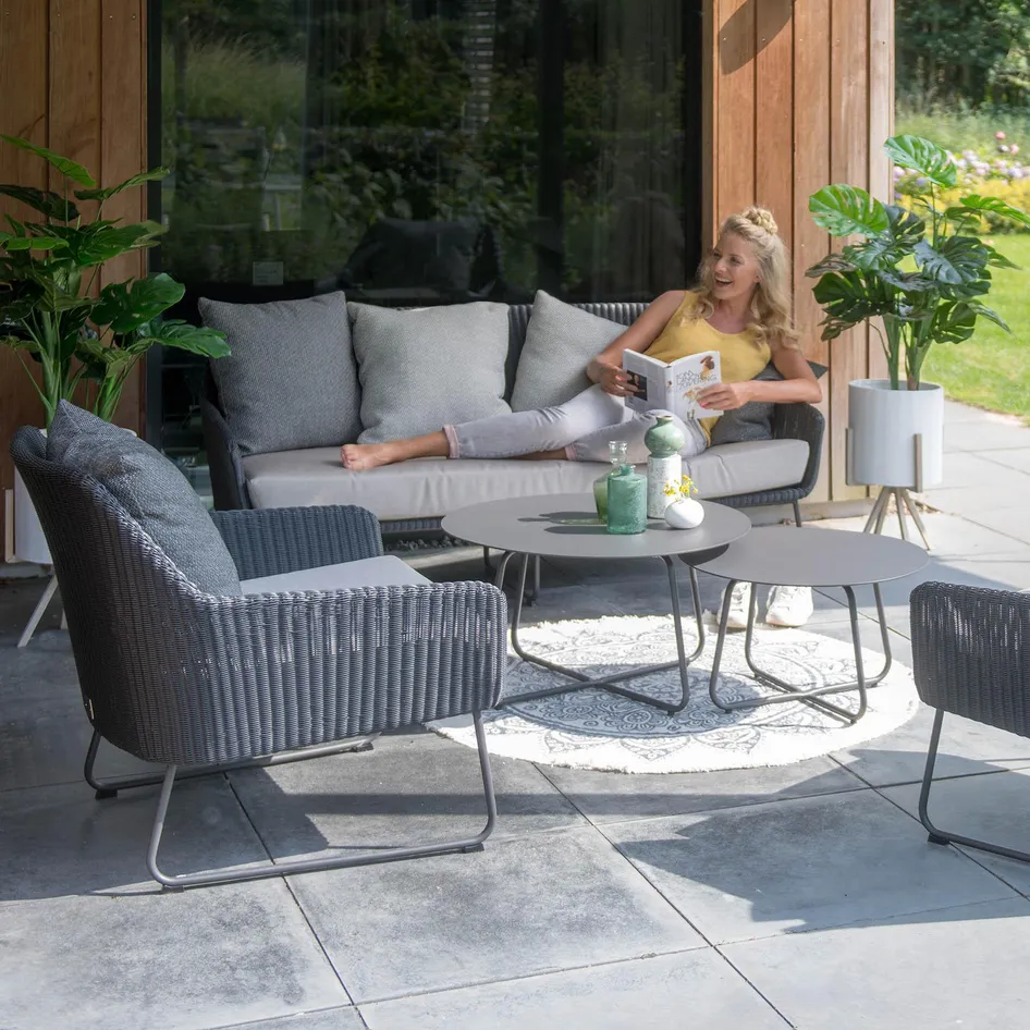 Avila 0001 4 SO Corporate Avila living set 01