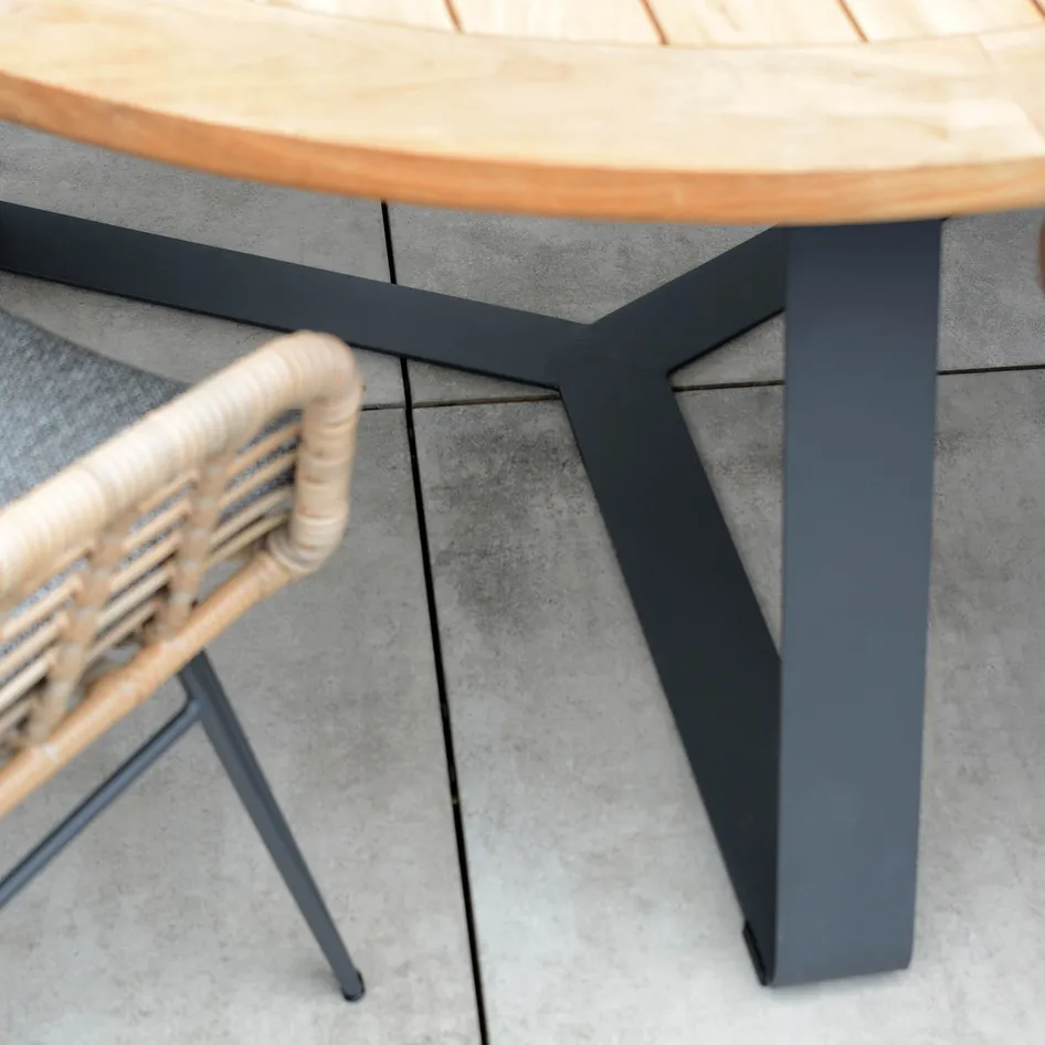 Basso 0002 Basso round teak table detail frame 01