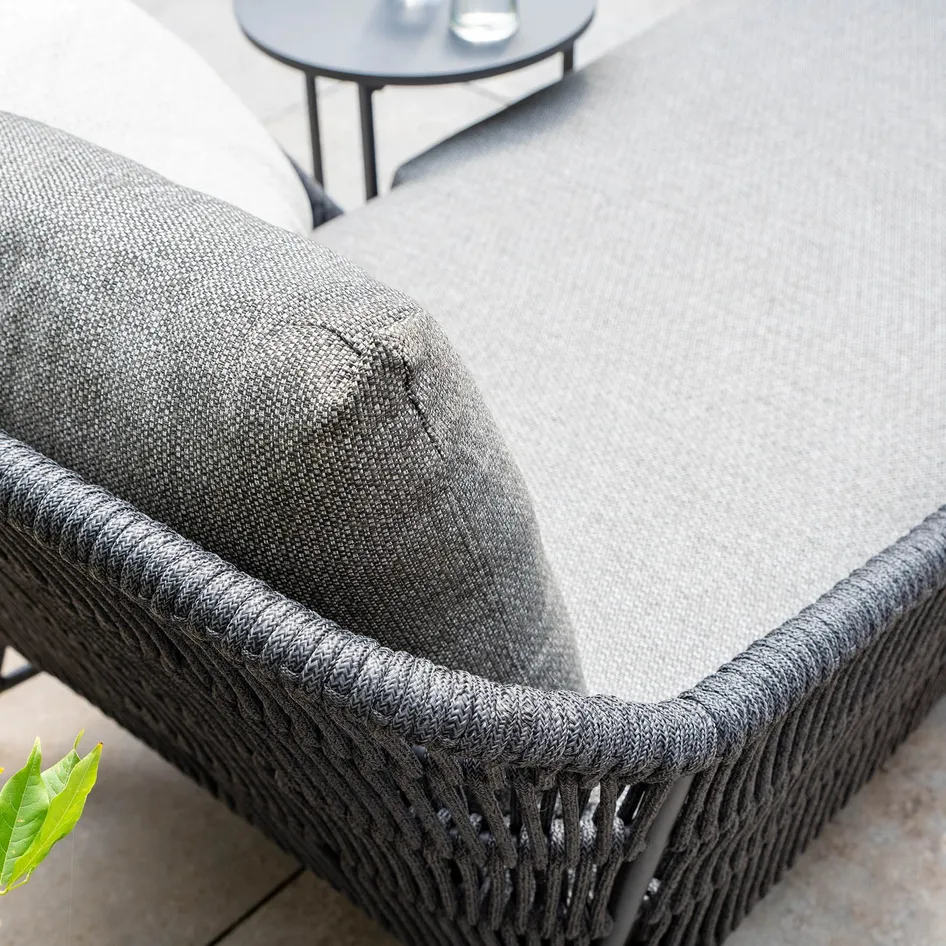 Marbella 0003 Marbella sunbed detail 02