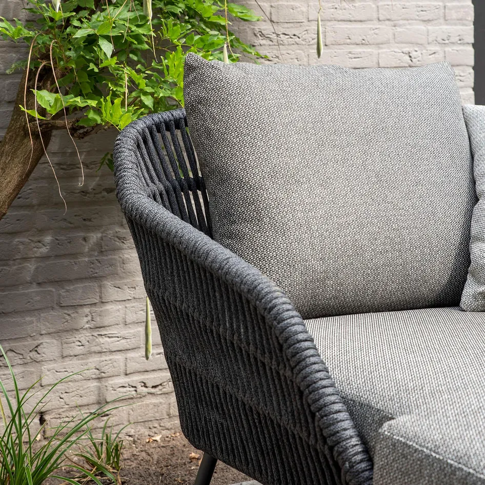 Marbella 0005 Marbella single daybed detail 03