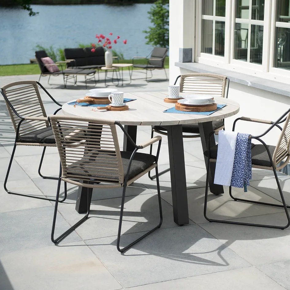 Derby 0005 4so scandic diningstoel derby teak tafel