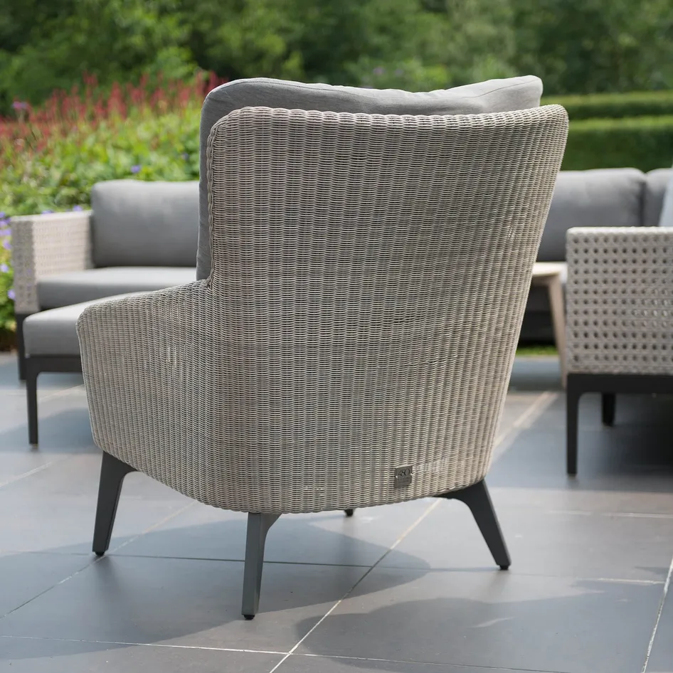 Luxor 0002 Luxor living back