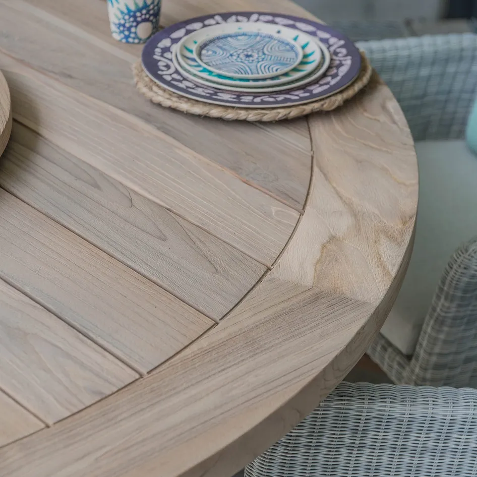 Louvre 0002 Lisboa louvre detail 1