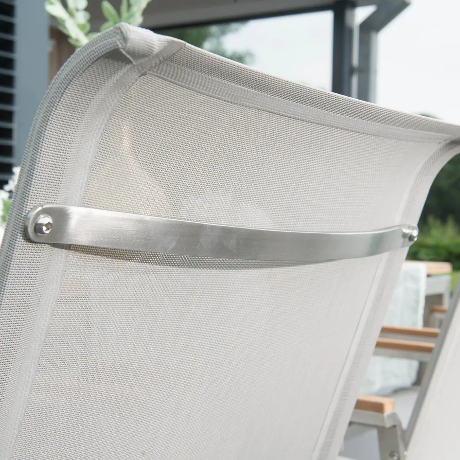 Passion 0003 Passion detail 05