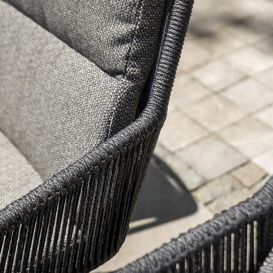 Primavera 0001 Primavera dining detail 02