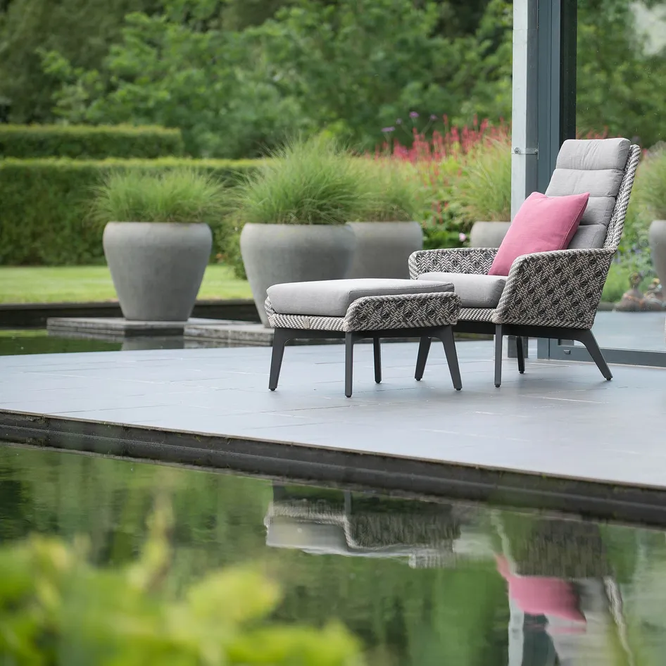 Savoy 0000 4 SO Savoy living chair footstool