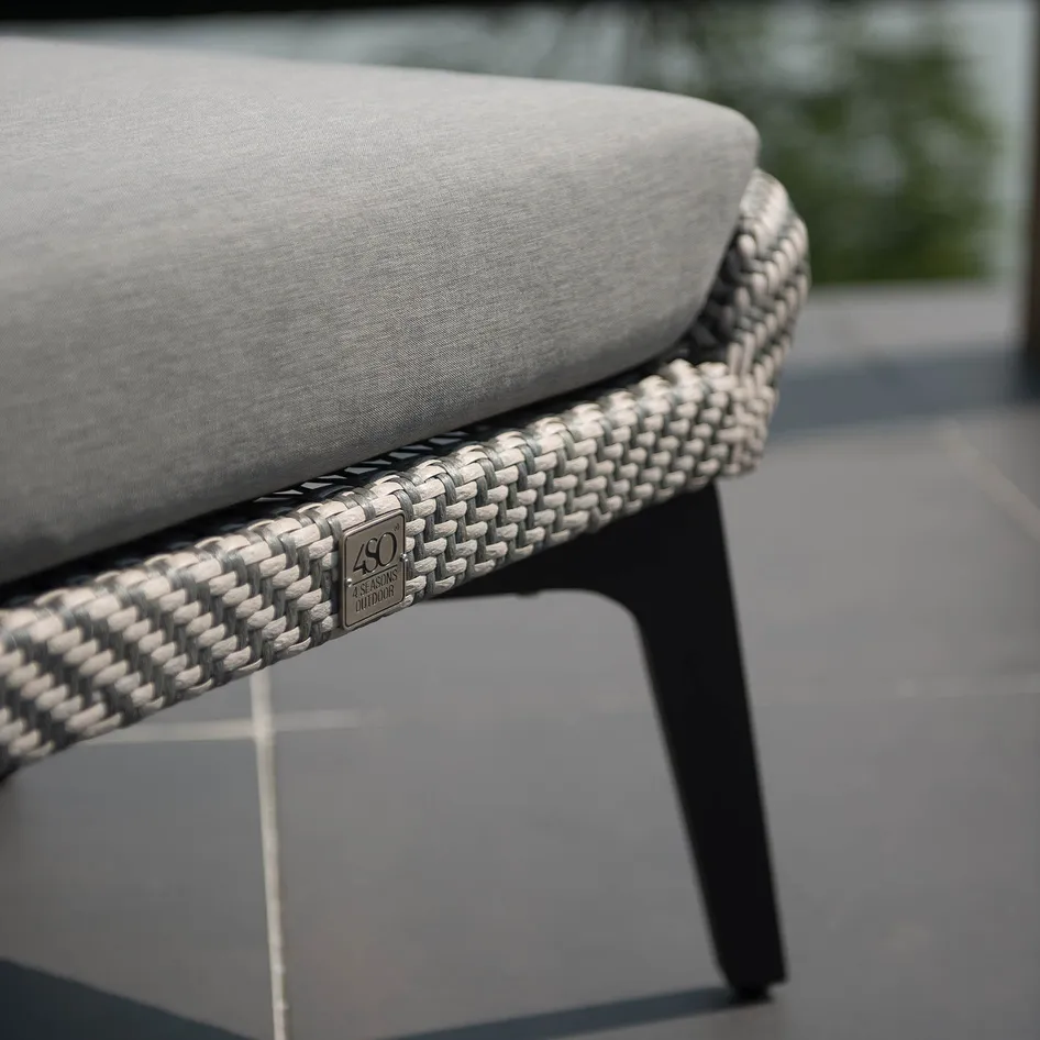 Savoy 0001 Savoy detail 07