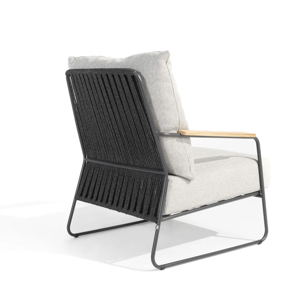 Balade living chair perspective with shadow