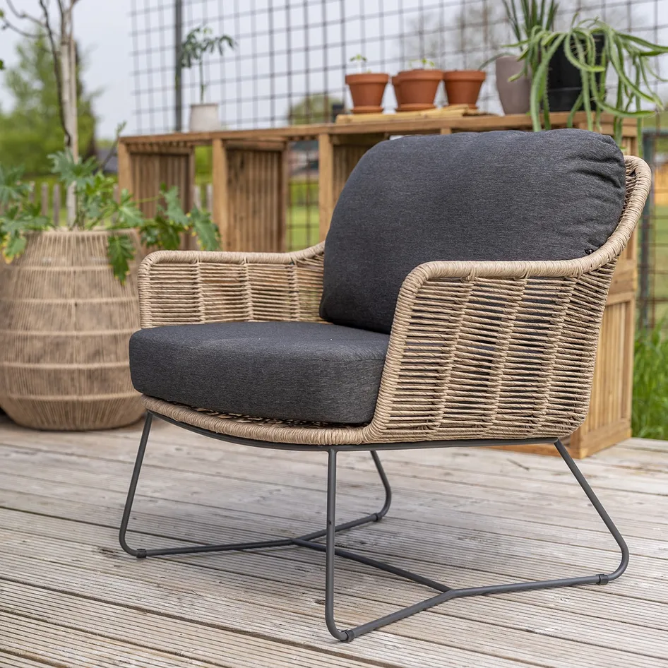 Belmond lounge set natural detail outdoor 04