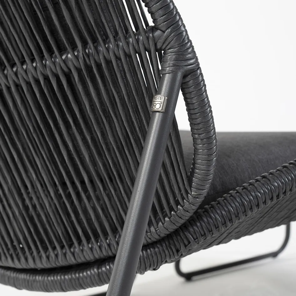 Delano living chair anthracite detail 01