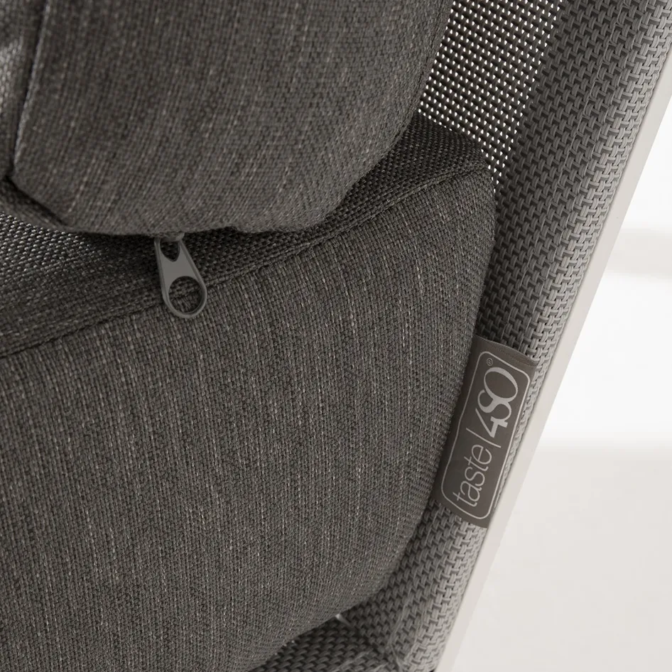 New Mauritius white cushion detail 01