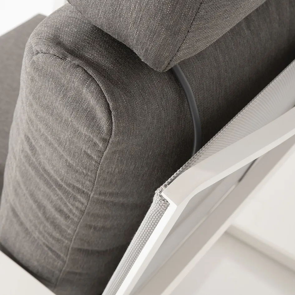 New Mauritius white cushion headsupport detail 01