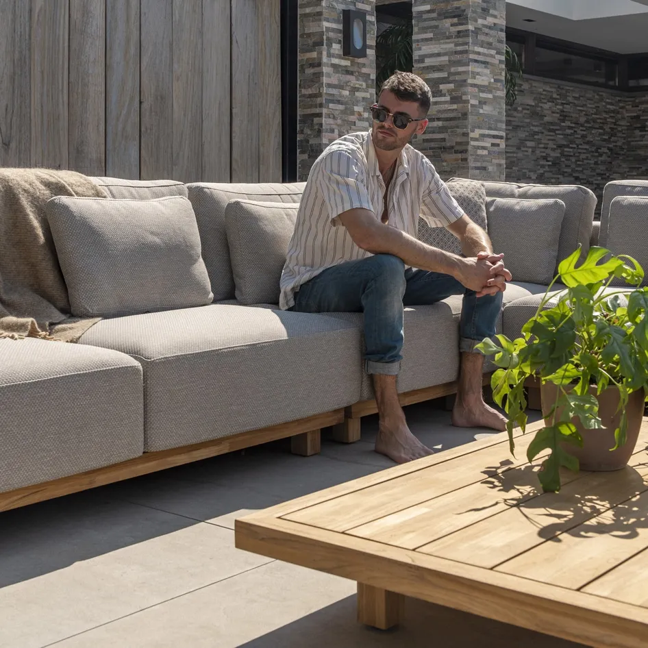 Paradiso modular lounge outdoor detail 07