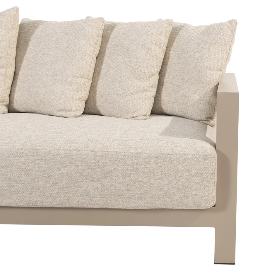 Raffinato living set Latte with Capitol table detail 03