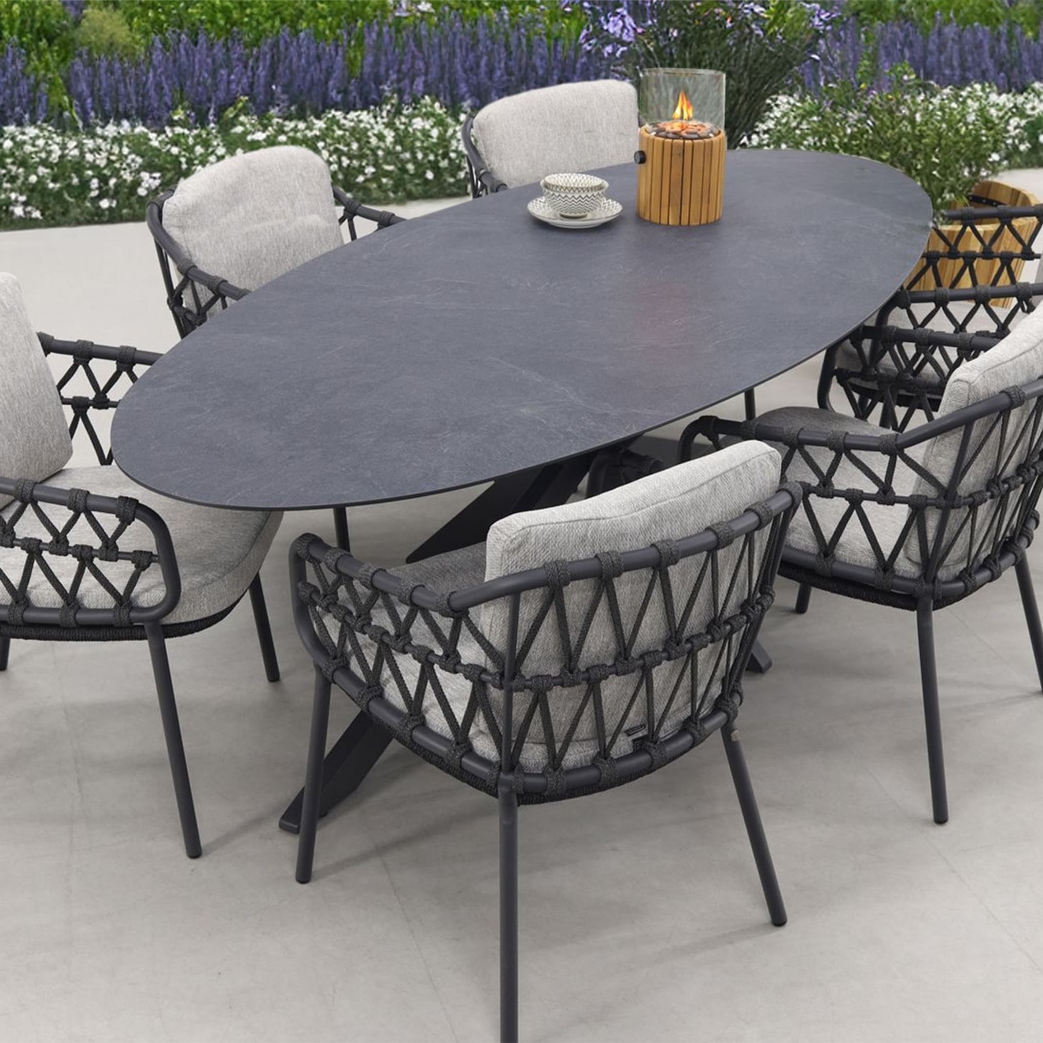 Privada dining tafel