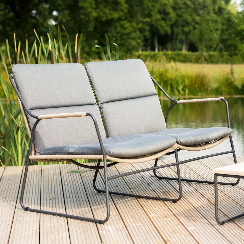 UK Scandic lounge bank